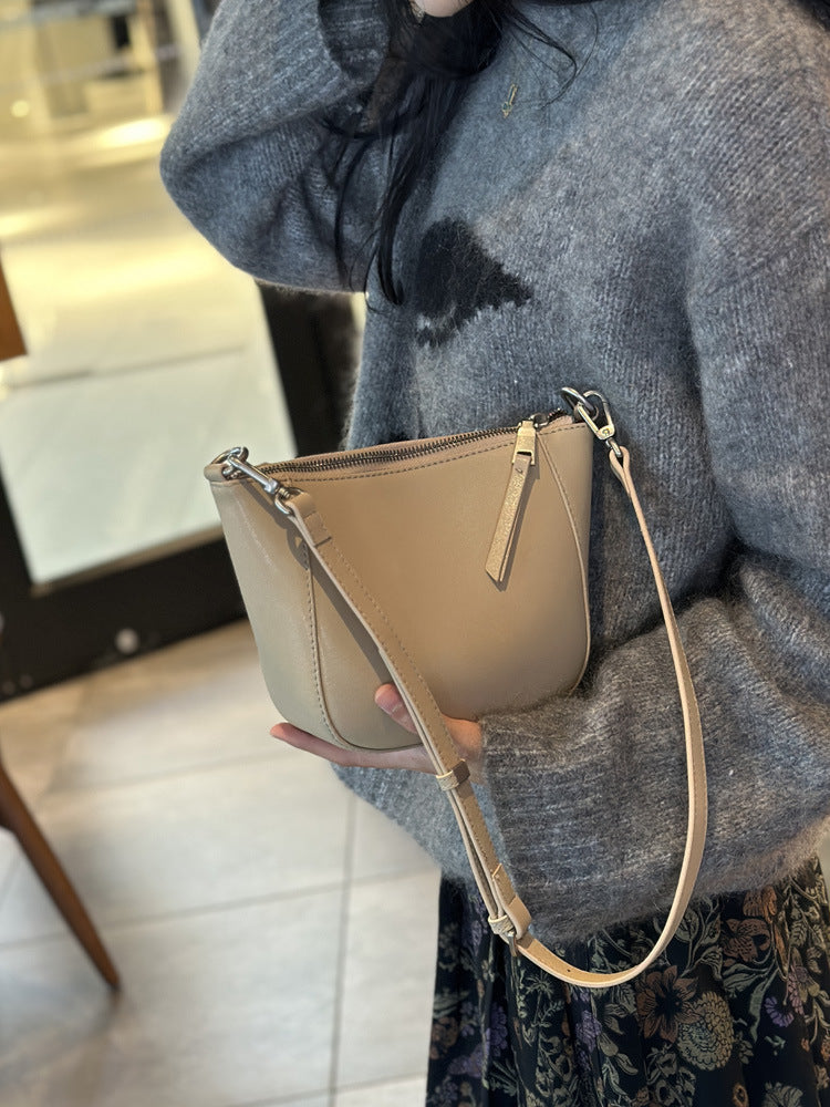 Women's Genuine Leather High-grade Niche First Layer Women's Messenger Bag