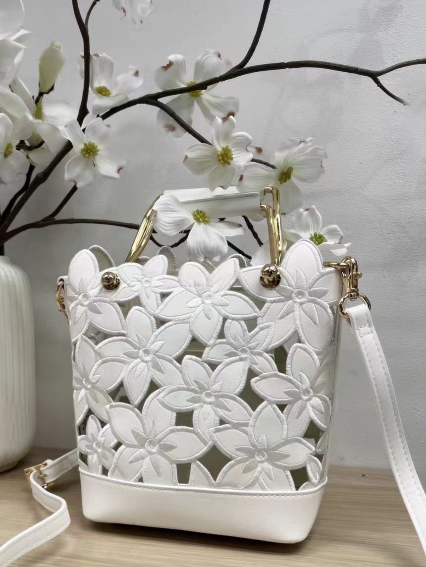 Women's French Style Woven Summer Lace Portable Women's Messenger Bag
