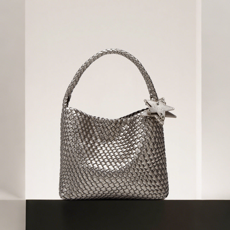 Women's Gun Hand-woven Large Capacity High-grade Idle Style Portable Tote Bags