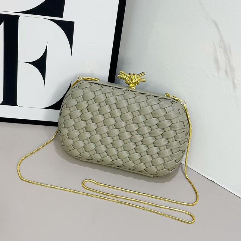 Women's Hand-woven Metal Chain Light Luxury Banquet Women's Shoulder Bag