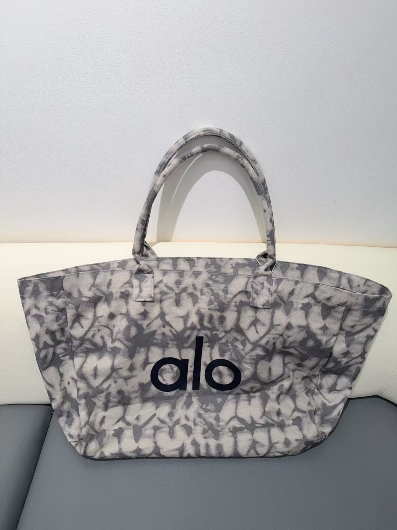 Autumn Letter Printing Dye Daily Leisure Fitness Women's Handbag