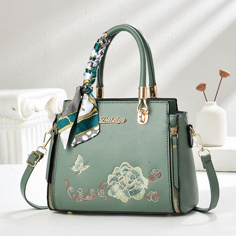 Women's Gift High Sense Chinese Style Embroidery To Women's Handbag