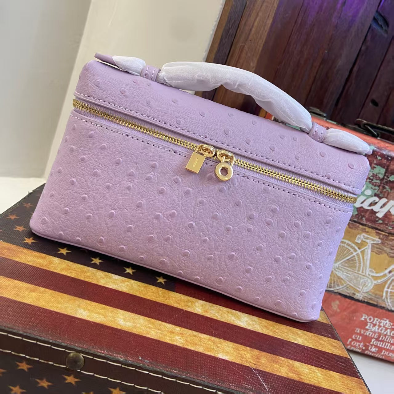 Outside Leather Ostrich Grain Cowhide Lunch Women's Handbag