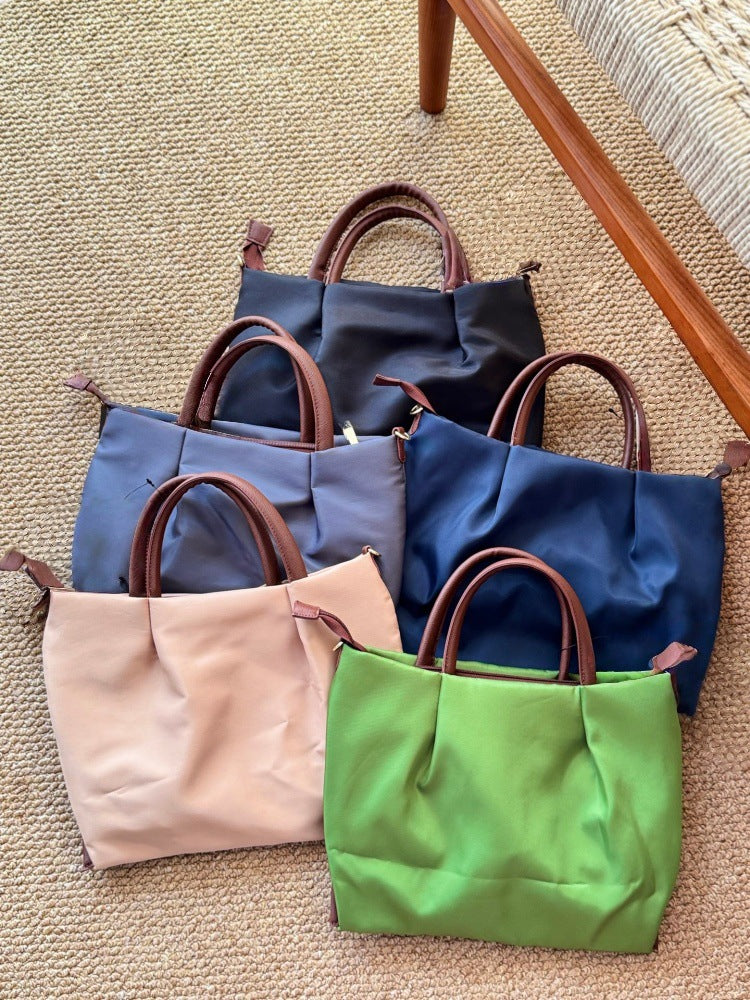 Le Waterproof Nylon Large Capacity Commuter Tote Bag