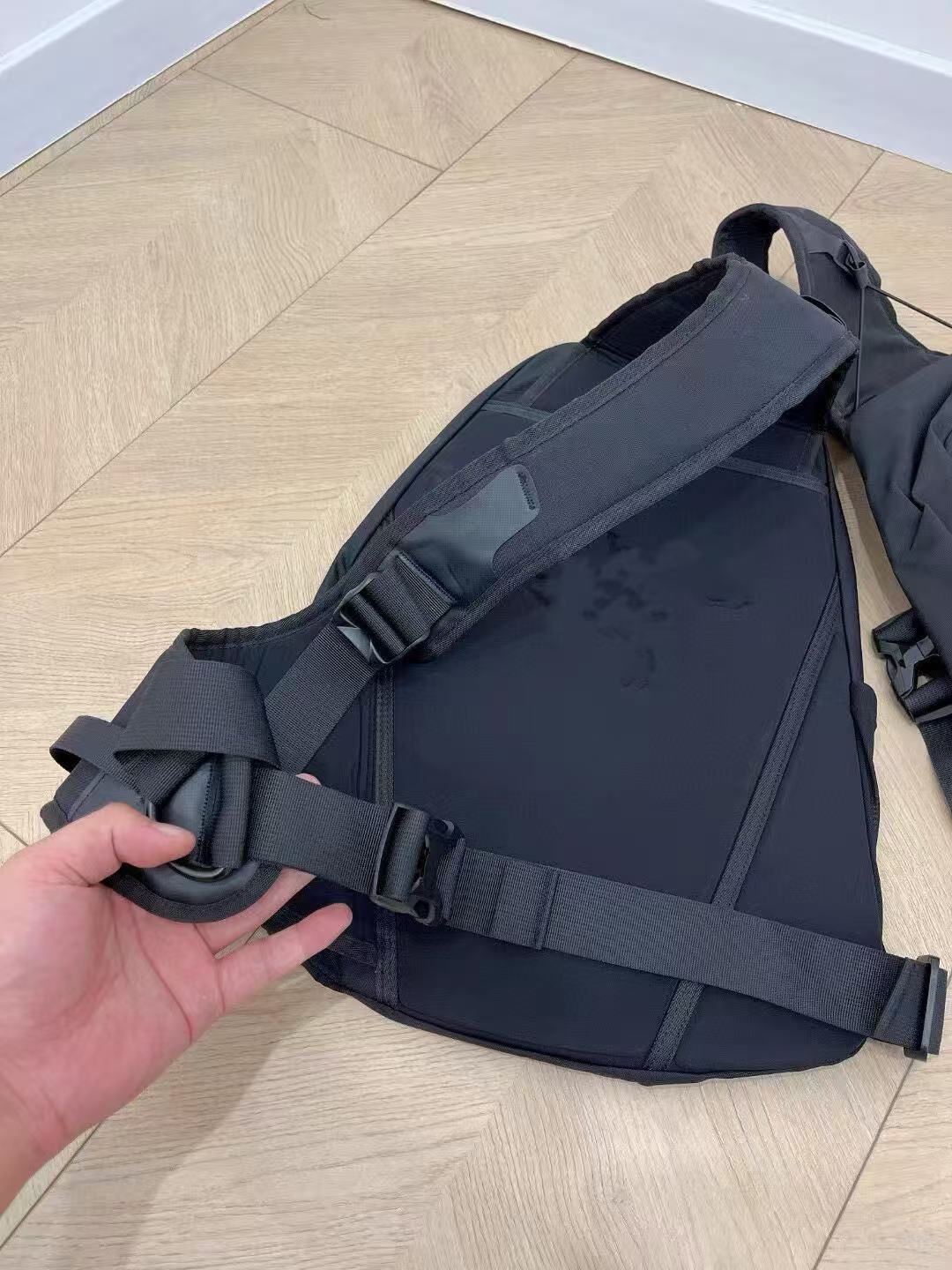 Waterproof Zipper Single Room Bow Arrow Exercise Slanting Hanging Unisex Backpacks