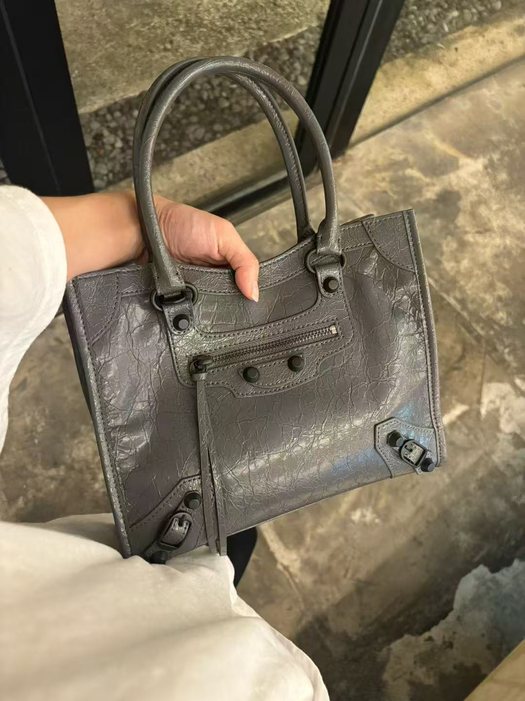 Spring Wear Rivet Motorcycle Large Capacity First Tote Bag