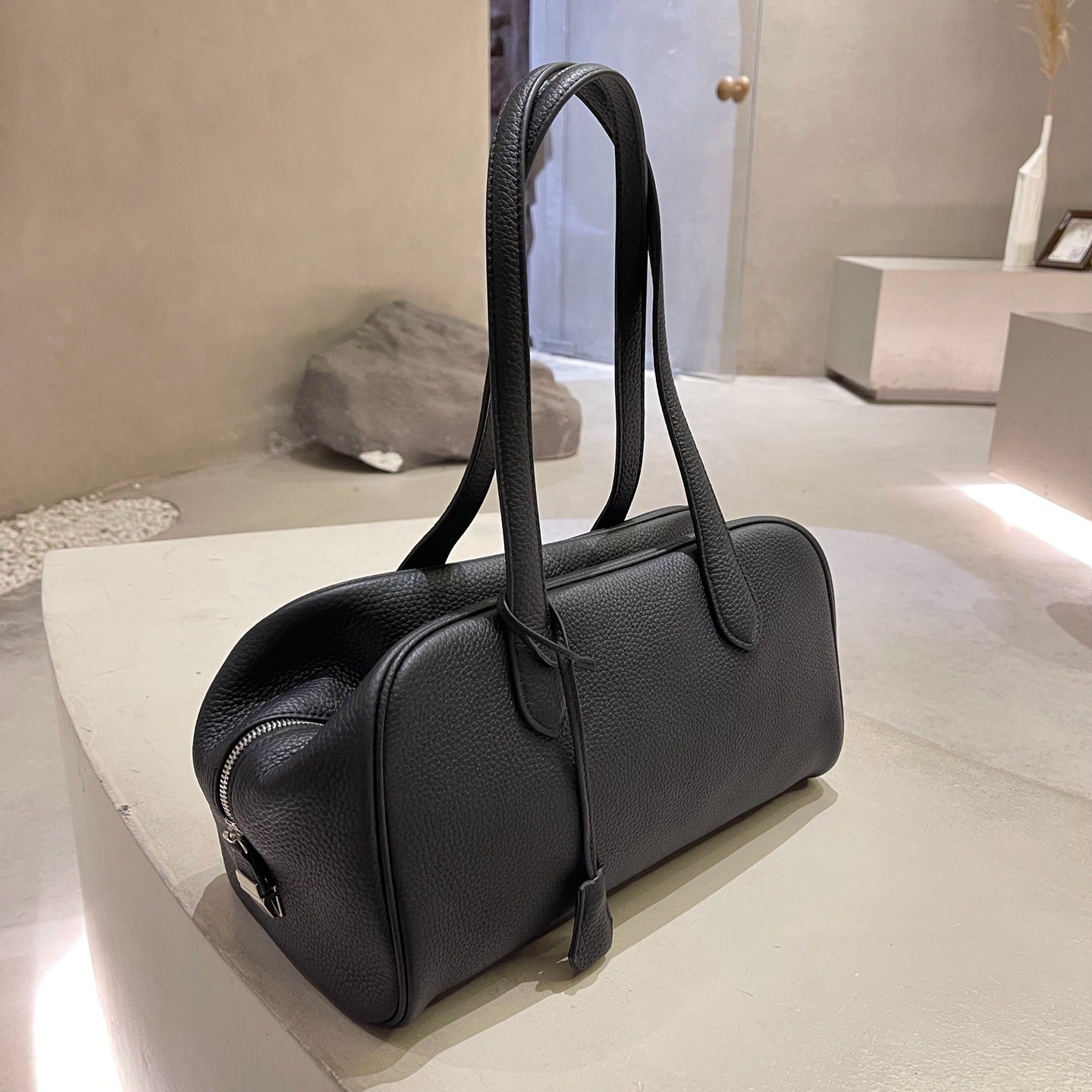 Women's Spring Cowhide Simple Large Capacity One Underarm Bowling Women's Shoulder Bag