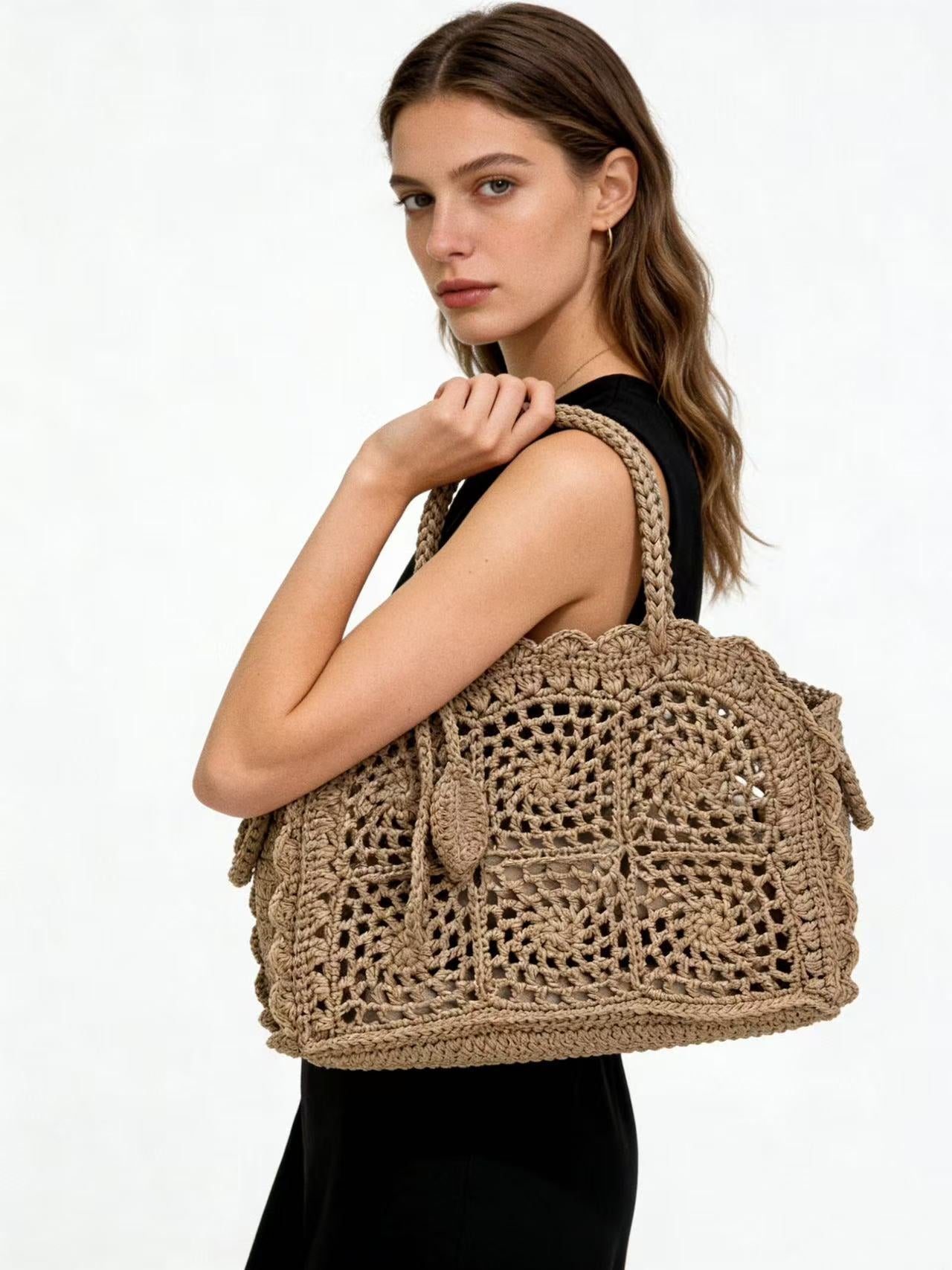 Women's Hand-woven Fashion Crochet Niche Design Beach Women's Shoulder Bag
