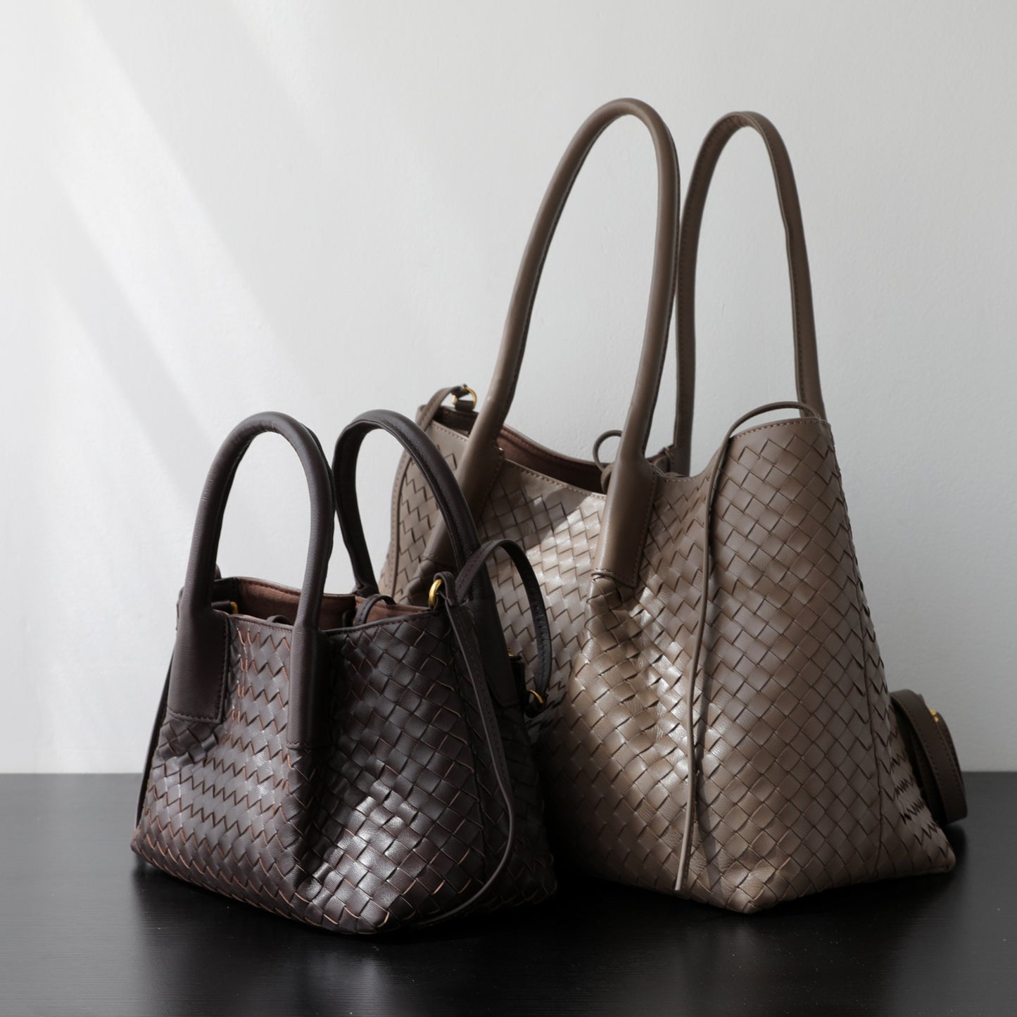 Women's Interest Light Luxury Sheepskin Hand-woven Large Capacity Women's Handbag