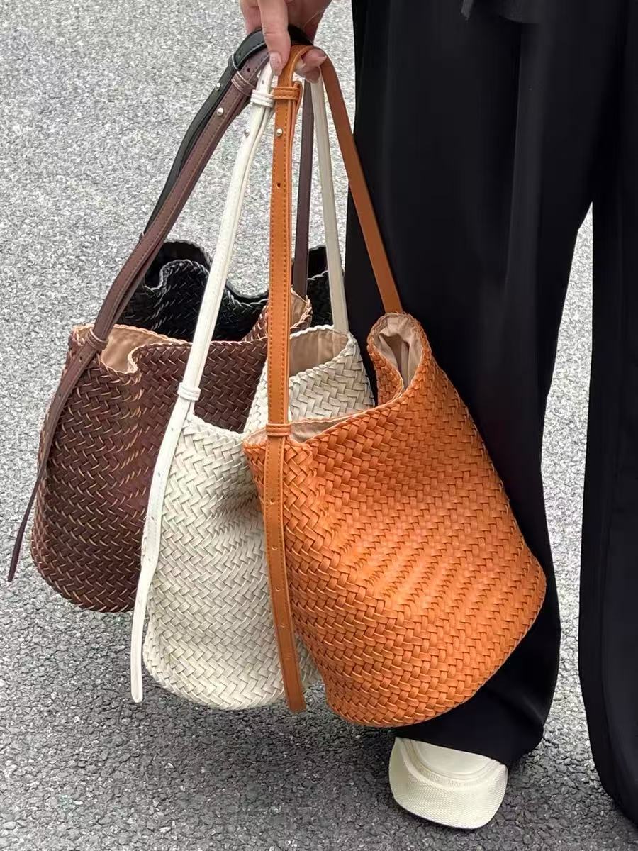 High-grade Leather Handmade Woven Retro Style Women's Shoulder Bag
