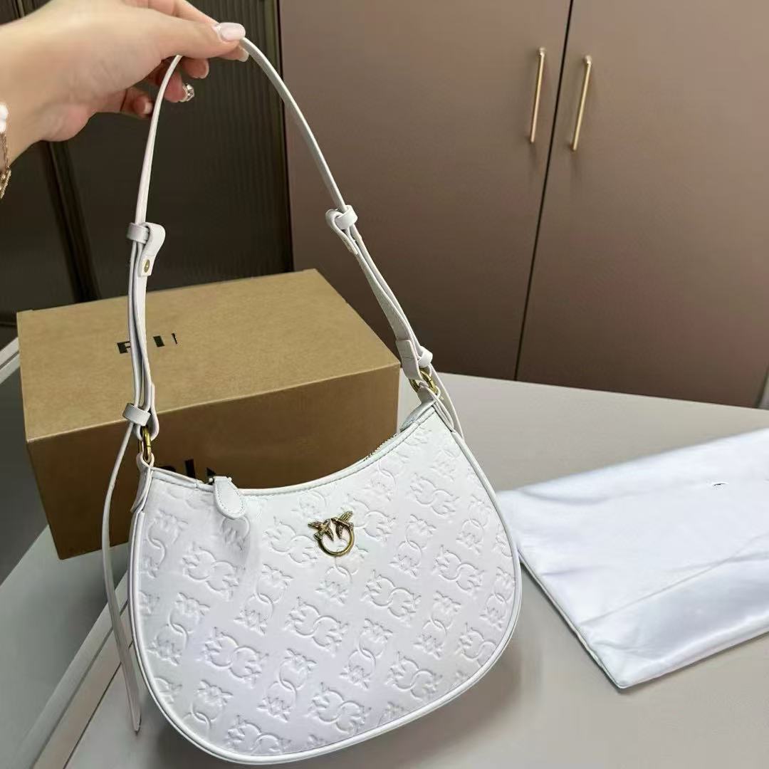 Women's Chain Swallow Wine God Genuine Leather Embossed Flying Bags