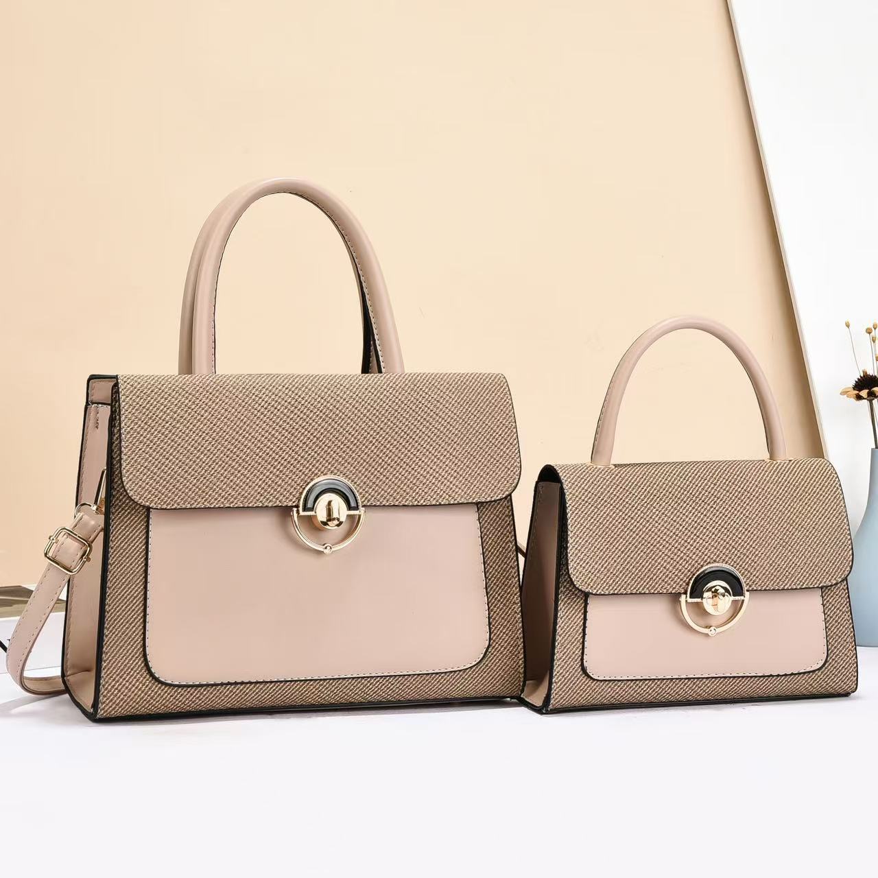 Women's Fashionable Trend Western Style High-grade Large Capacity Light Luxury Women's Messenger Bag