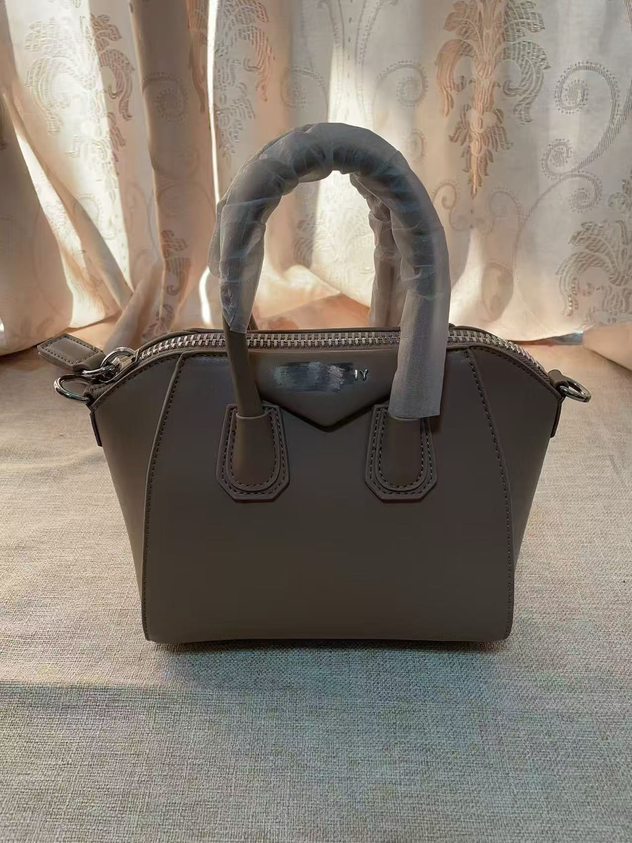 Women's Send Van Gogh Large Capacity Korean Women's Handbag