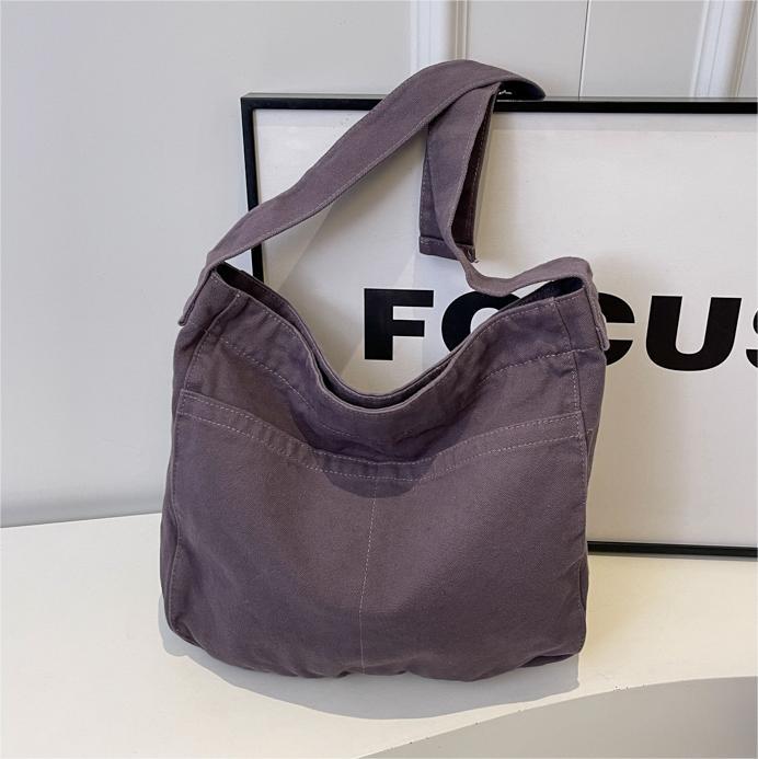 Women's Large Capacity Leisure Commute Simple Fresh High-grade Women's Messenger Bag