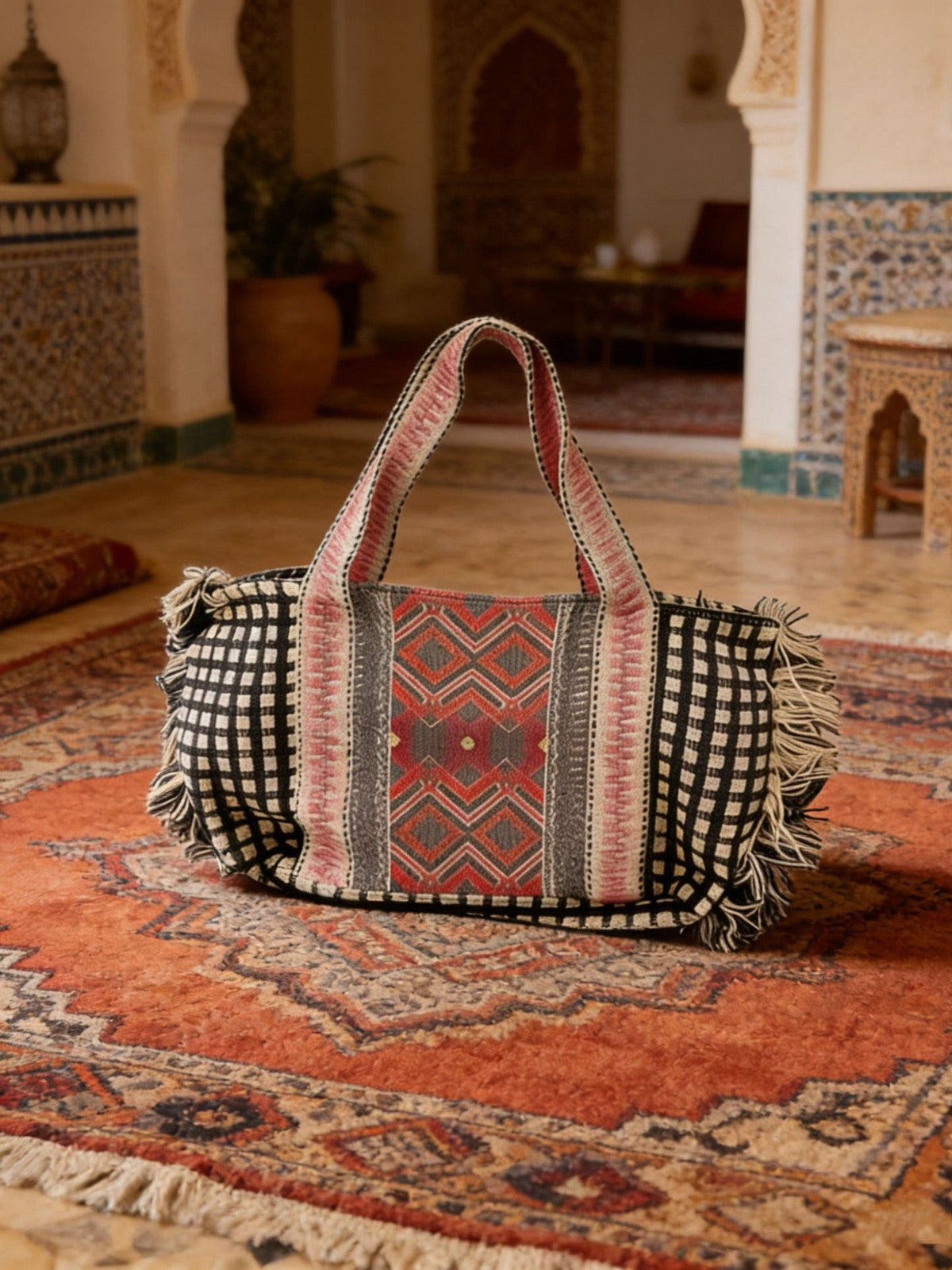 Women's Tassel Retro Geometric Pattern Large Capacity Totes Handbags