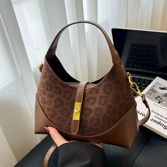 Contrast Color Design Female Dumpling Making Commute Portable Bags
