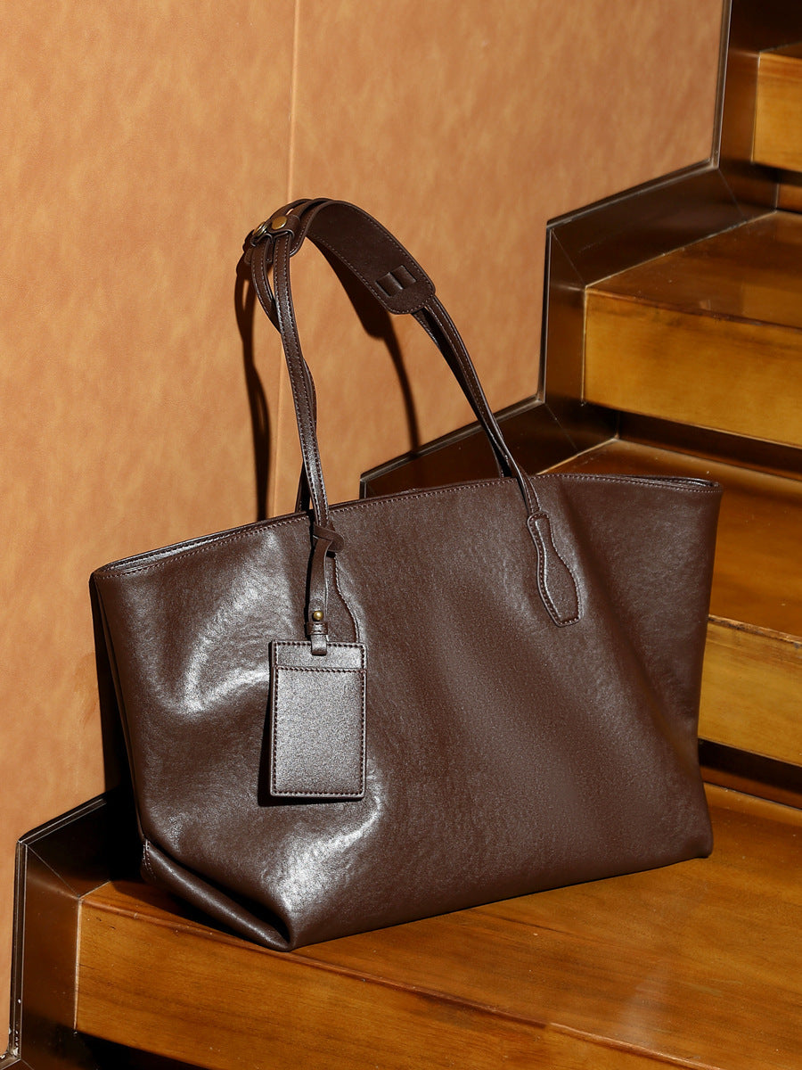 Women's Tanned Leather Niche Large Capacity Totes Shoulder Bags
