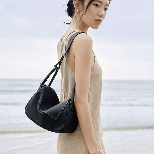 Ingot Black Leather Pillow Niche High-grade Underarm Bag