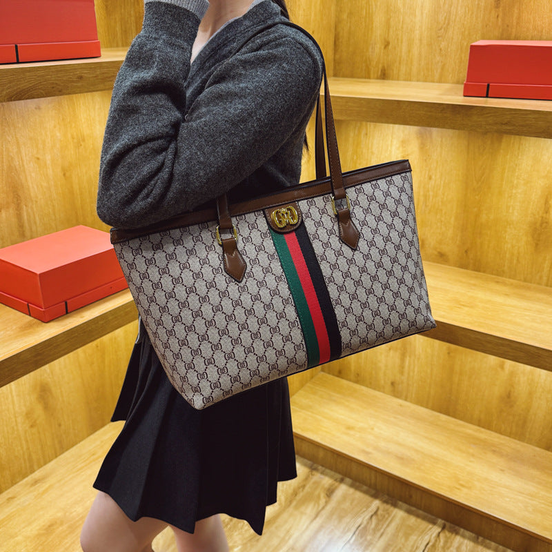 Large Capacity Elegant Fashion Commuter Retro Women's Shoulder Bag