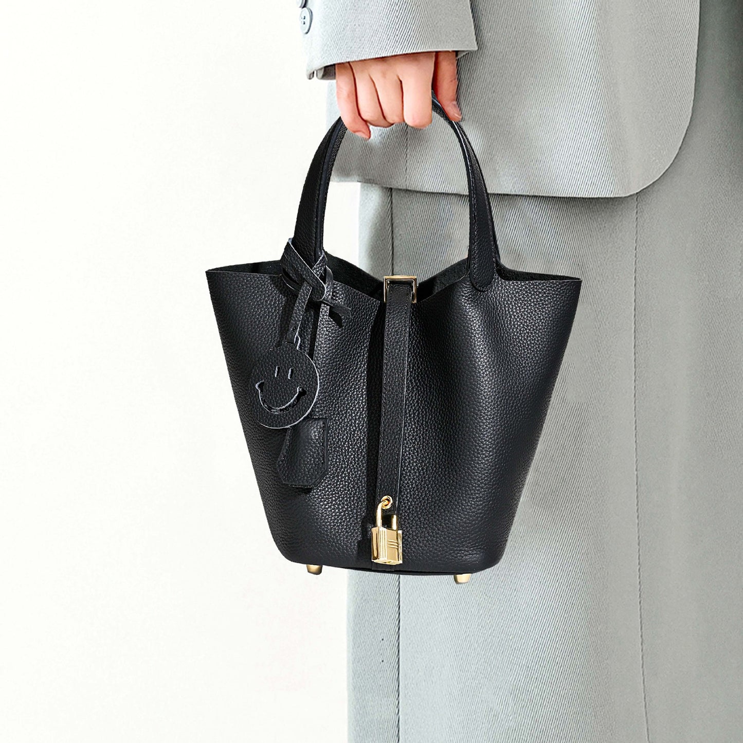 Women's First Layer Cowhide Vegetable Basket Versatile Genuine Bucket Bags
