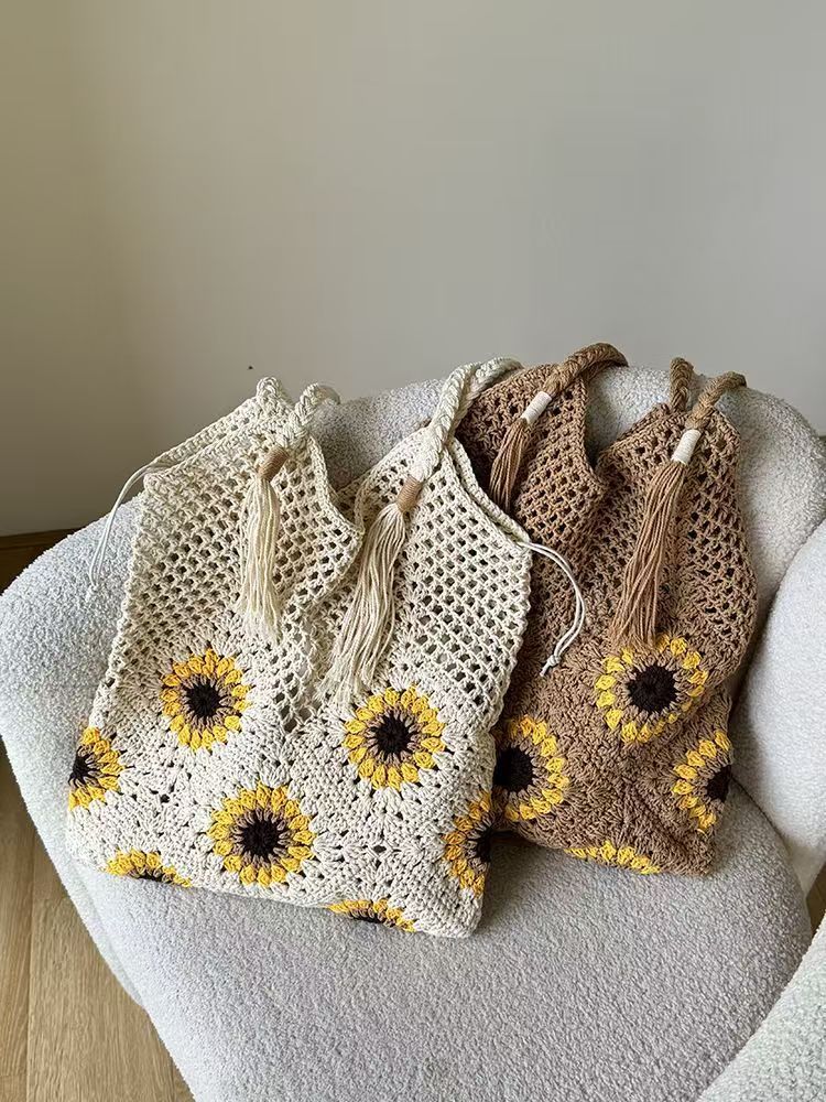Women's Woven Large Capacity Cotton Hollow Idle Style Vacation Bags
