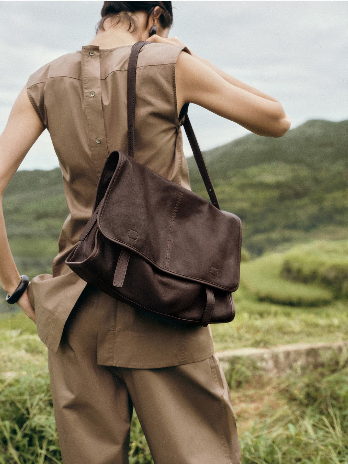 Women's Tanned Sheepskin Series Man Mail Large Capacity Bags