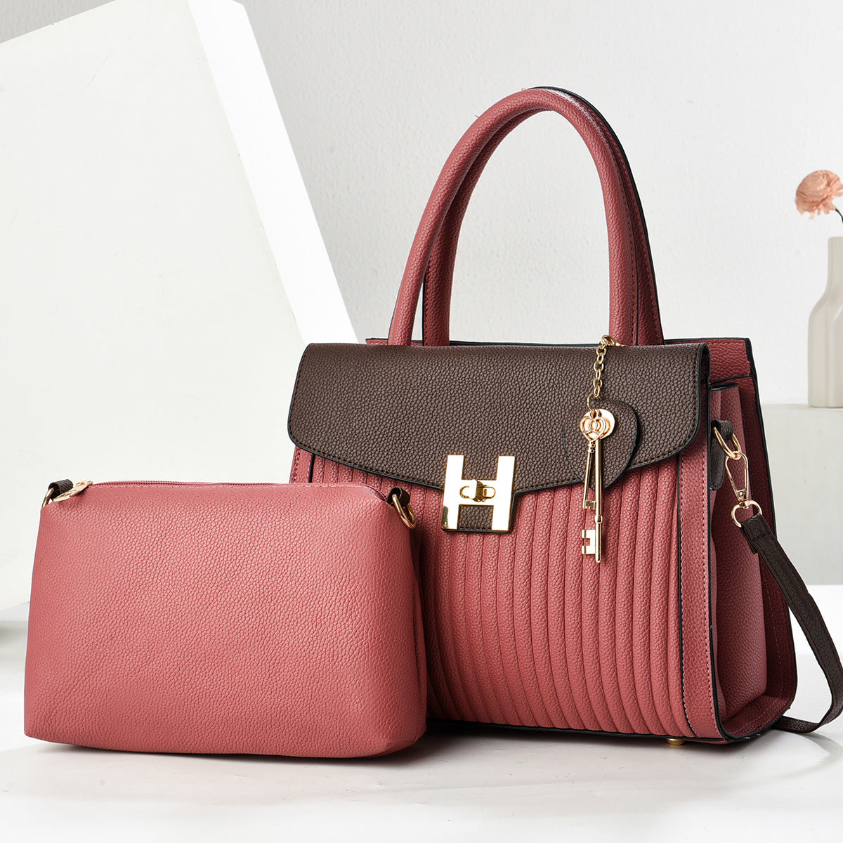 Female Commute Style Large Capacity Fashion Women's Handbag