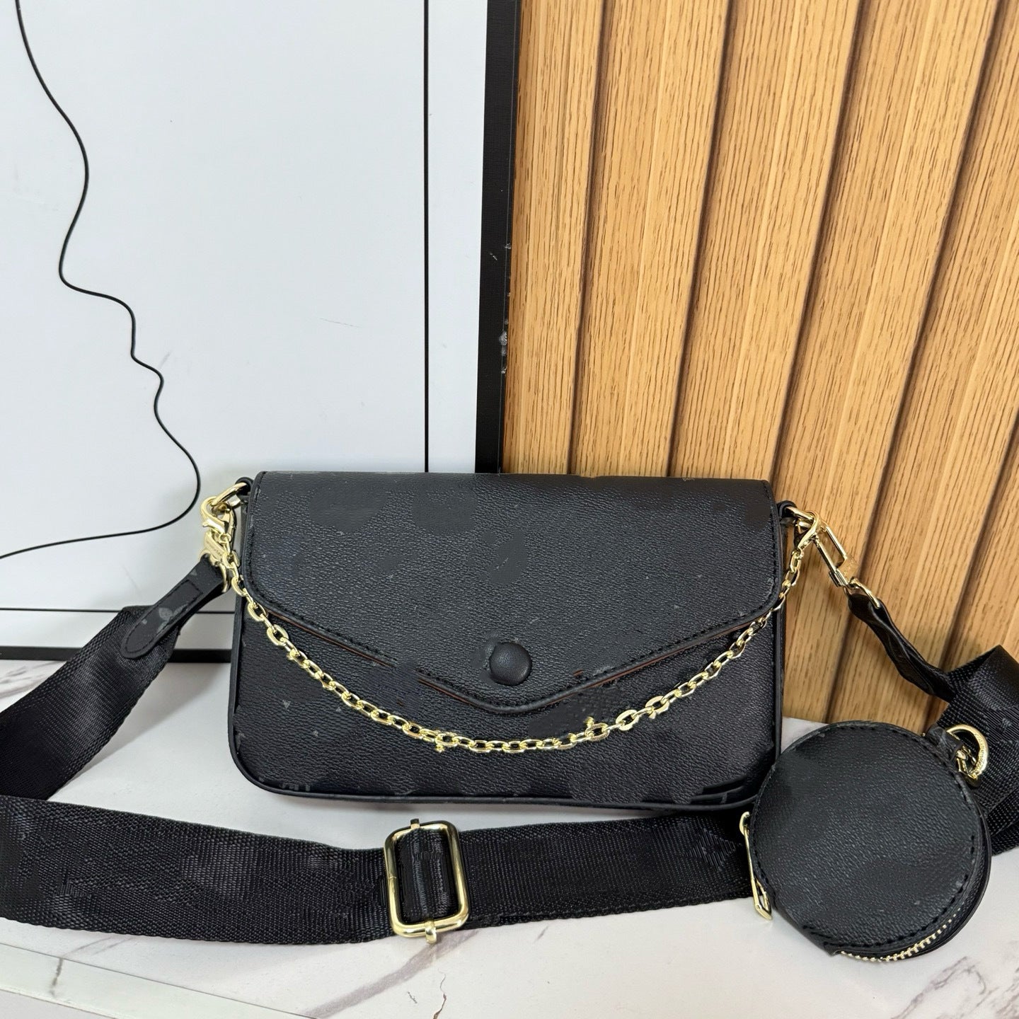 Women's Retro Minority Wide Strap Pillow Versatile Women's Messenger Bag