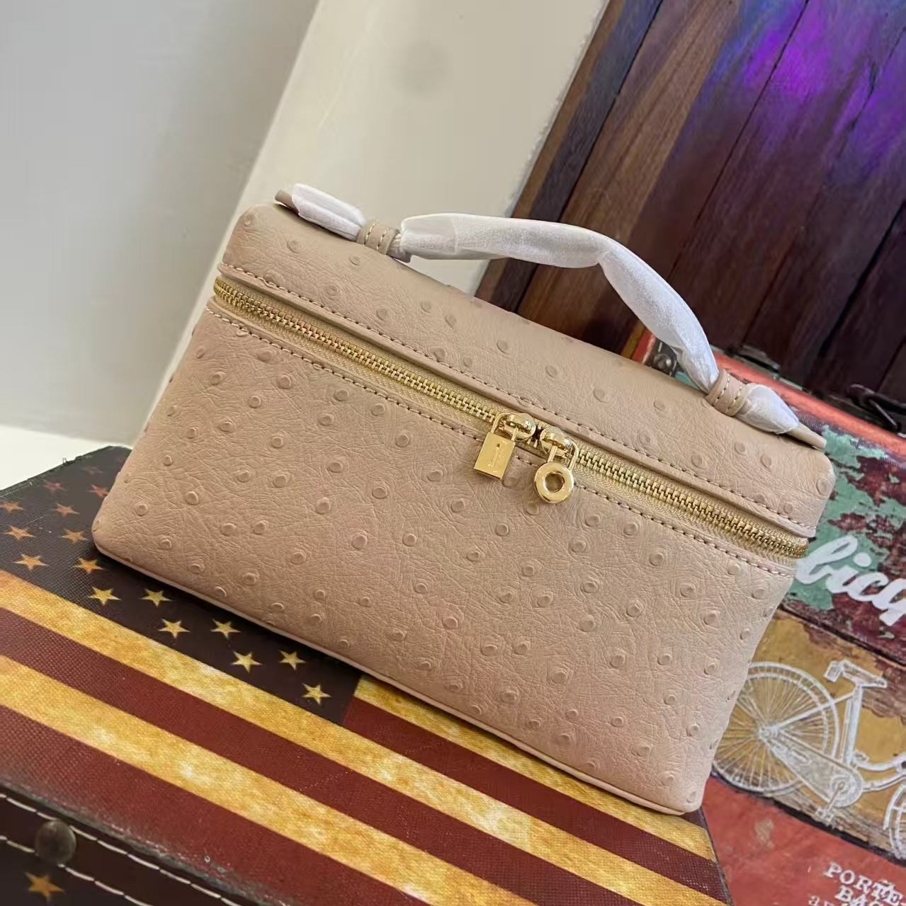 Outside Leather Ostrich Grain Cowhide Lunch Women's Handbag