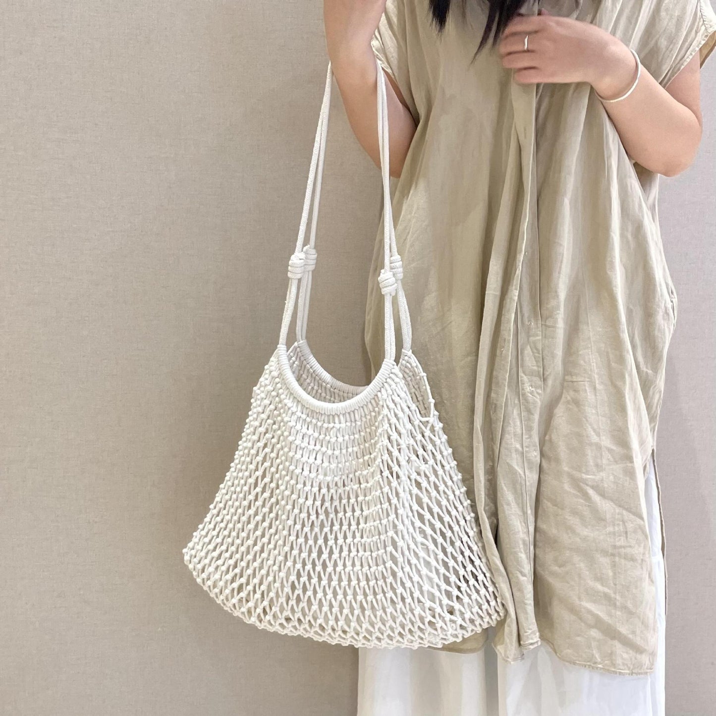 Women's High-grade Hollow Handmade Fan-shaped Straw Woven Fishing Net Large Bags