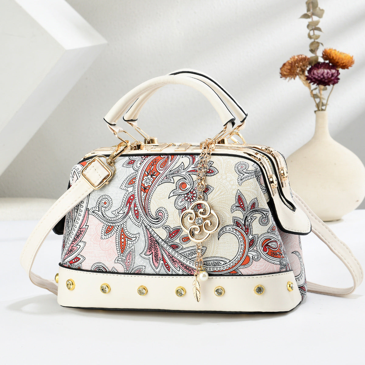 Women's Style Embossed Pillow Large Capacity Western Hand Carrying Bags