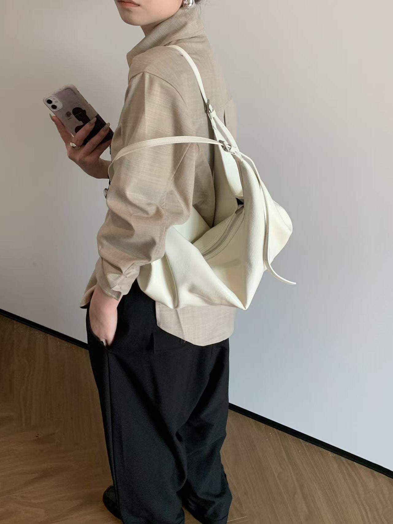 Women's Feeling Large Capacity Totes Commute Underarm Tote Bag