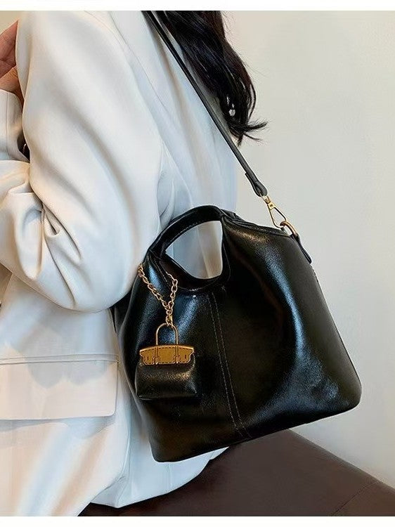 Women's Classic Retro Oil Wax Leather Combination Vegetable Basket Bags