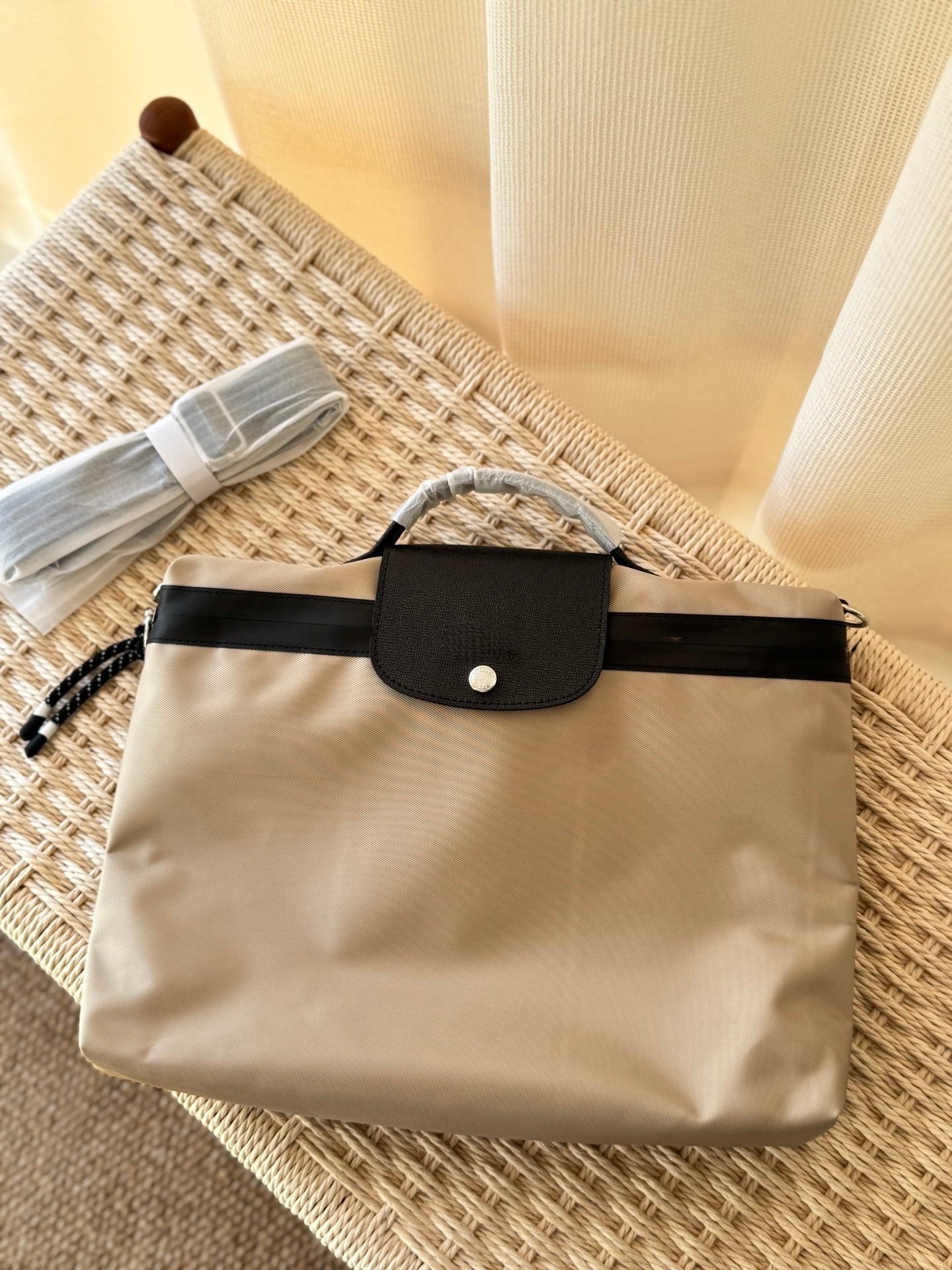 Beautiful Nylon Computer Large Capacity Business Women's Handbag