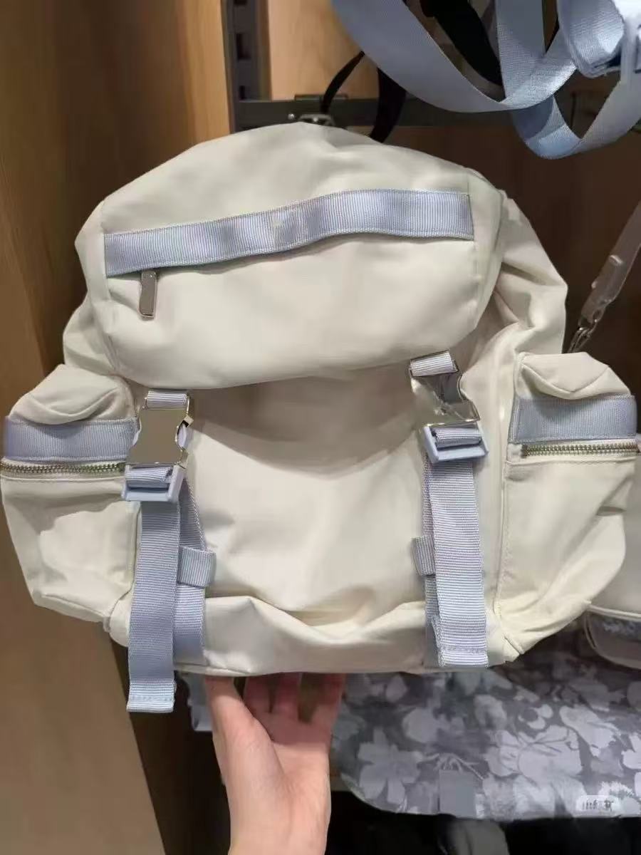 Lemon Mountain Climbing Large Capacity Waterproof Women's Backpack