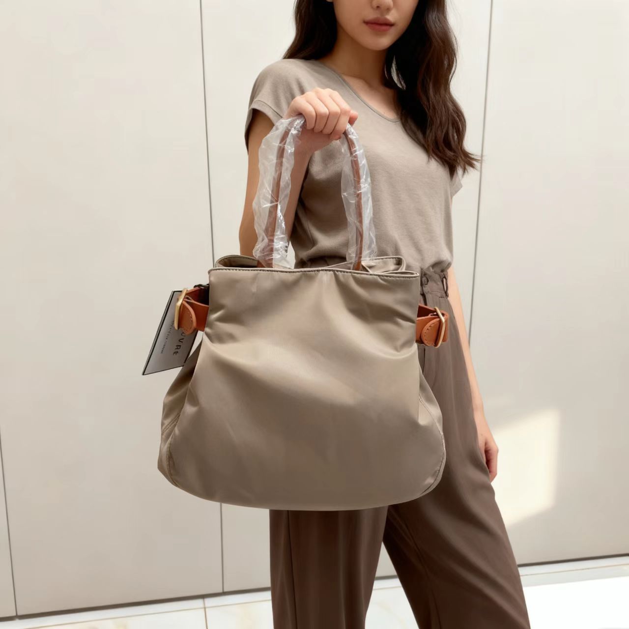 Women's Camping Storage Large Capacity Stylish Lightweight Women's Shoulder Bag