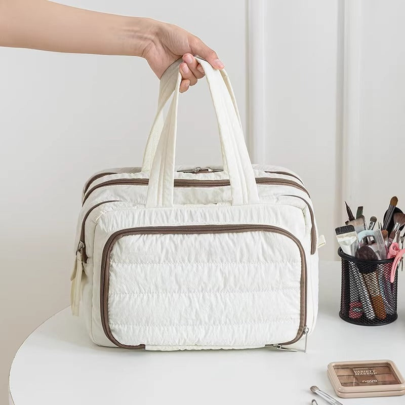 Large Capacity Partition Advanced Feeling Fluffy Makeup Bag