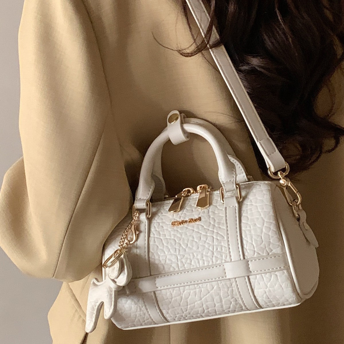 Popular Women's Sea Manor Pillow Commuter Bags