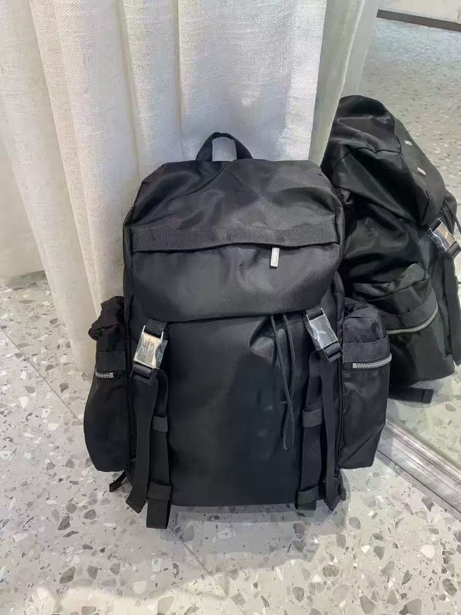 Durable Women's & Men's Waterproof Drawstring Leisure Backpack