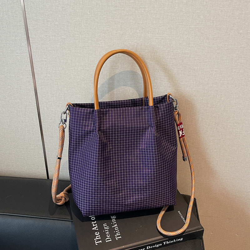 Women's Fashion Plaid Niche Portable Commuter Simple Women's Messenger Bag