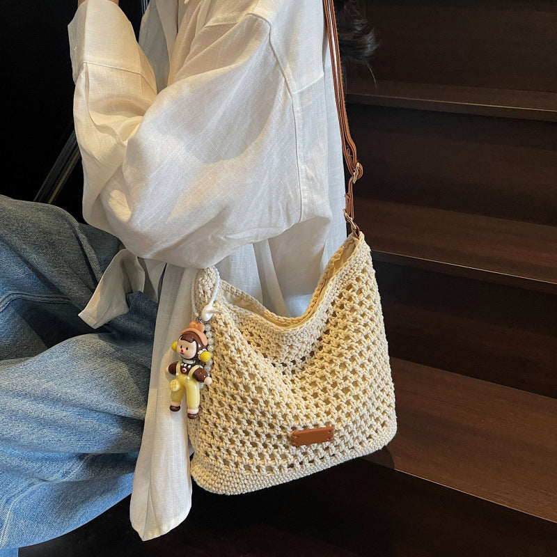 Women's Woven Hollowed Summer Seaside Vacation Beach Women's Shoulder Bag