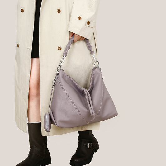Women's Large Capacity Early Spring Retro Minority Women's Shoulder Bag