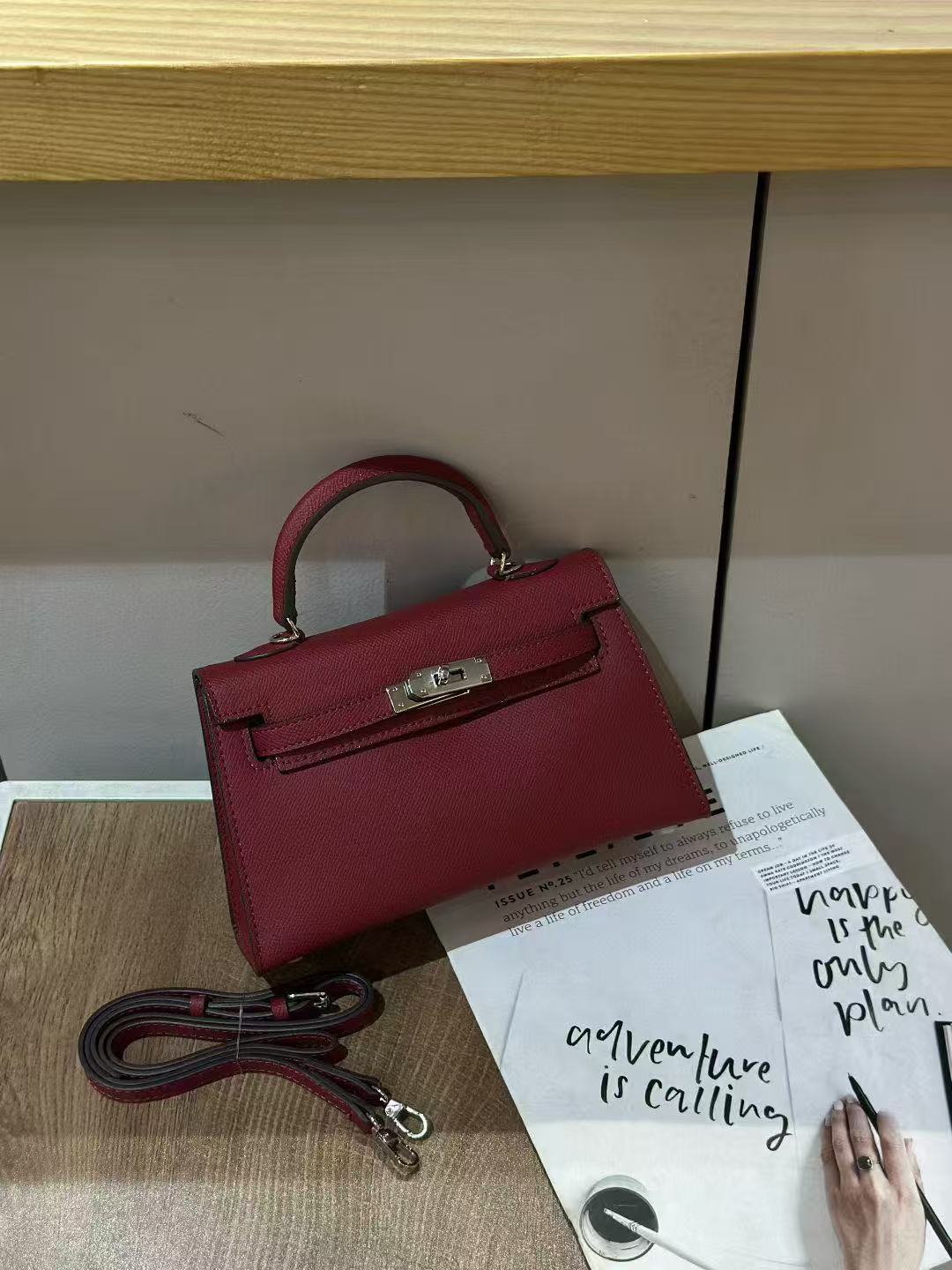 Creative Women's Second Generation Kelly High-grade Women's Handbag