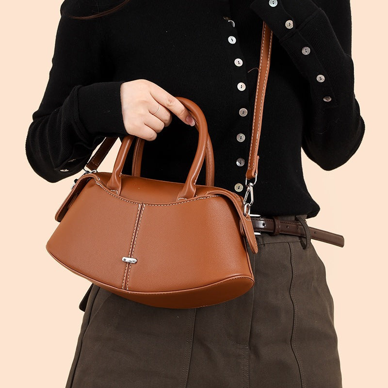Beautiful Women's Smile French Minority Simple Handbags