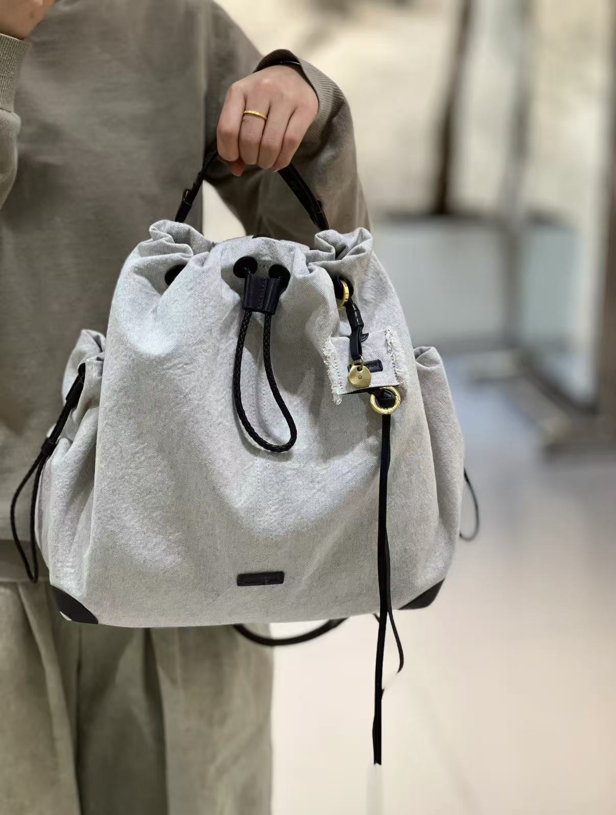 Mountain Large Capacity Design Commuter Computer Women's Backpack
