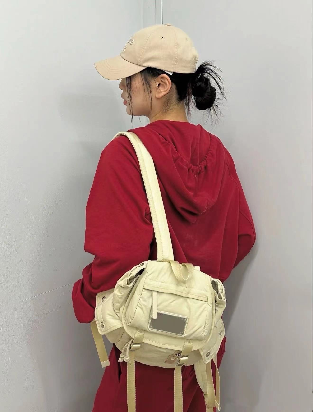 Cool Nylon Large Metal Label Waterproof Leisure Backpack