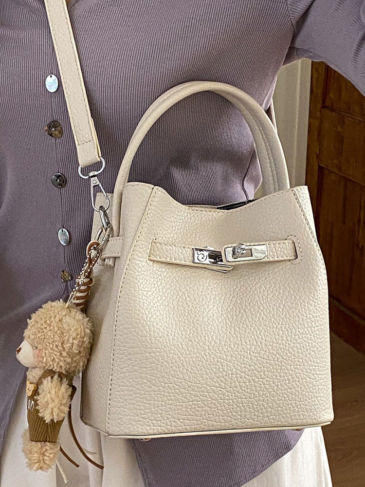 Women's Korean Style Spring Retro Commuter Bucket Bag