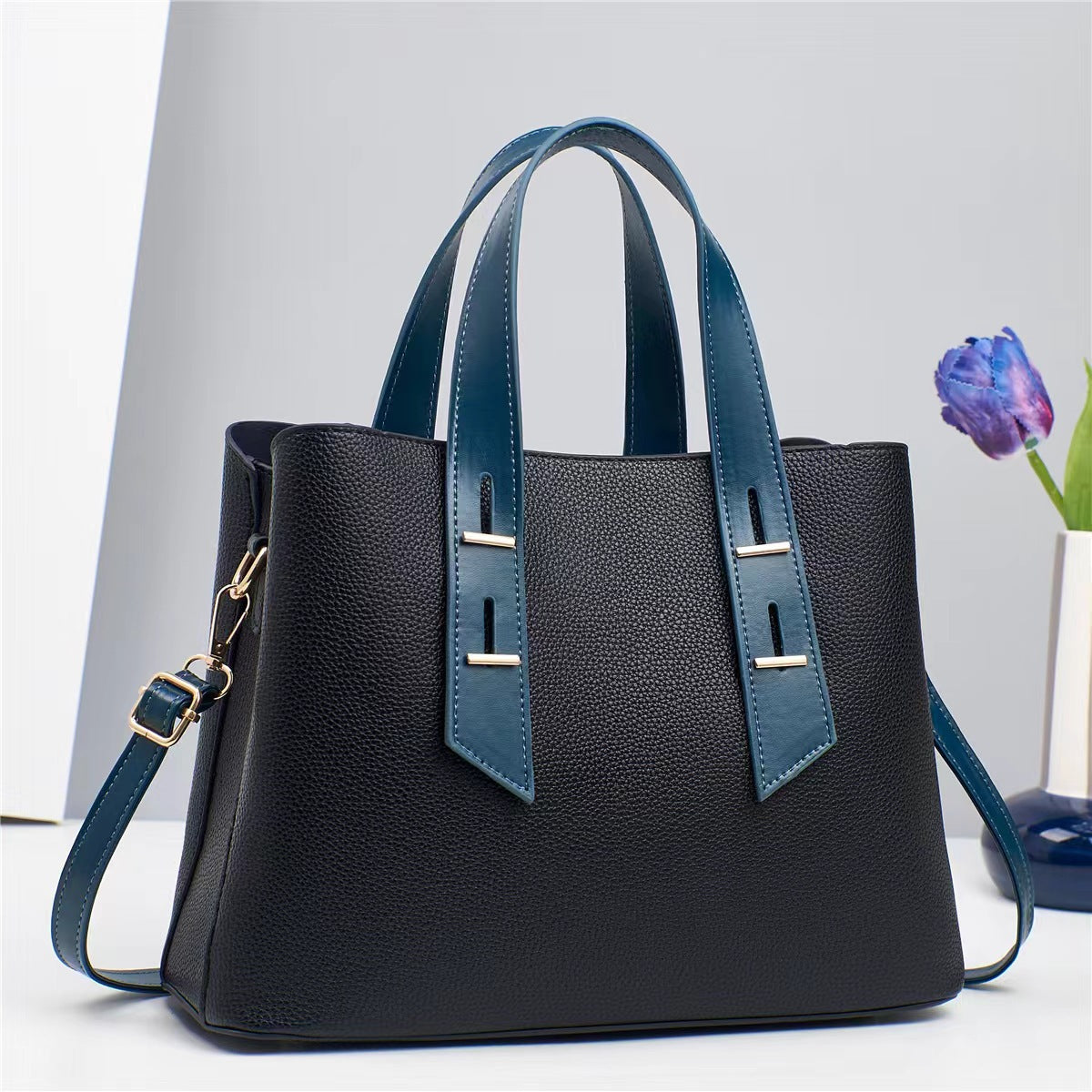 Cool Glamorous Stylish Large Capacity Totes Handbags