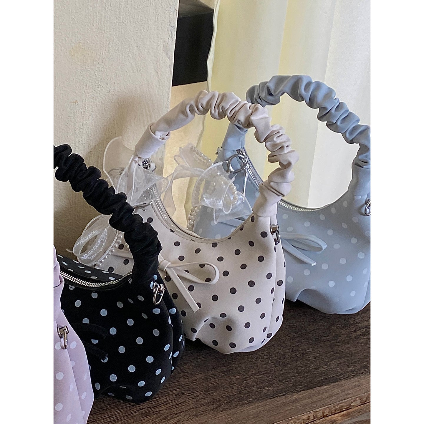 Women's Niche Texture Carrying Polka Dot Printed Handbags