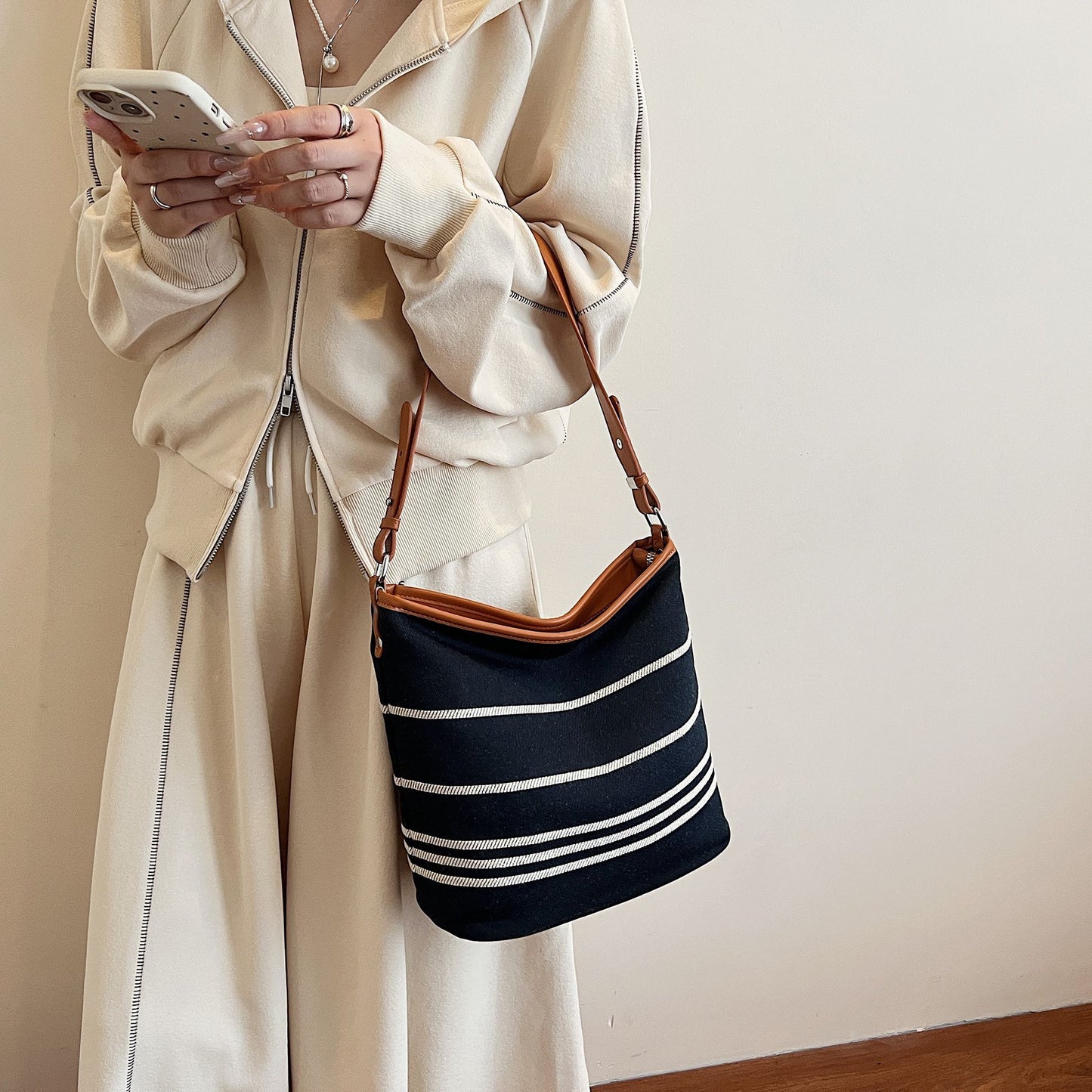Women's Striped Denim Contrast Color Commute Fashion Bags
